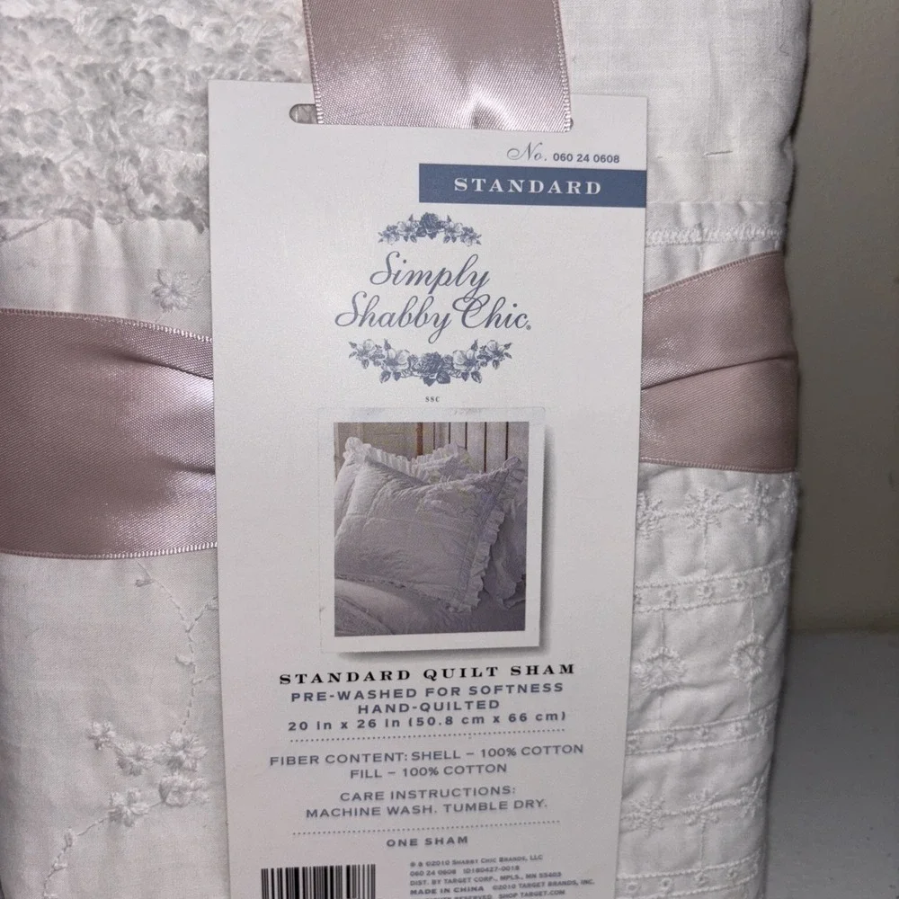 Simply Shabby‎ Chic White Chenille Patchwork Ruffle Quilted Standard Shams Pair